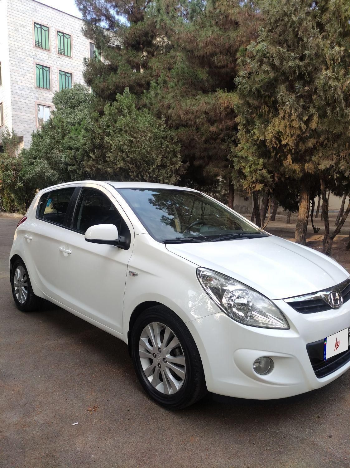 هیوندای i20 فول وارداتی - 2011