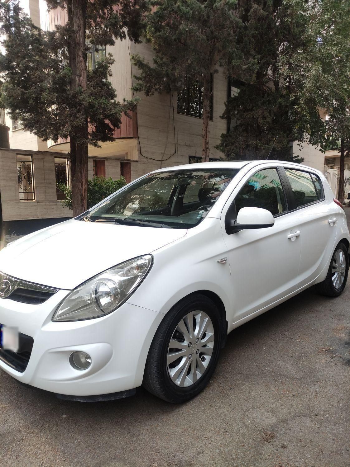 هیوندای i20 فول وارداتی - 2011