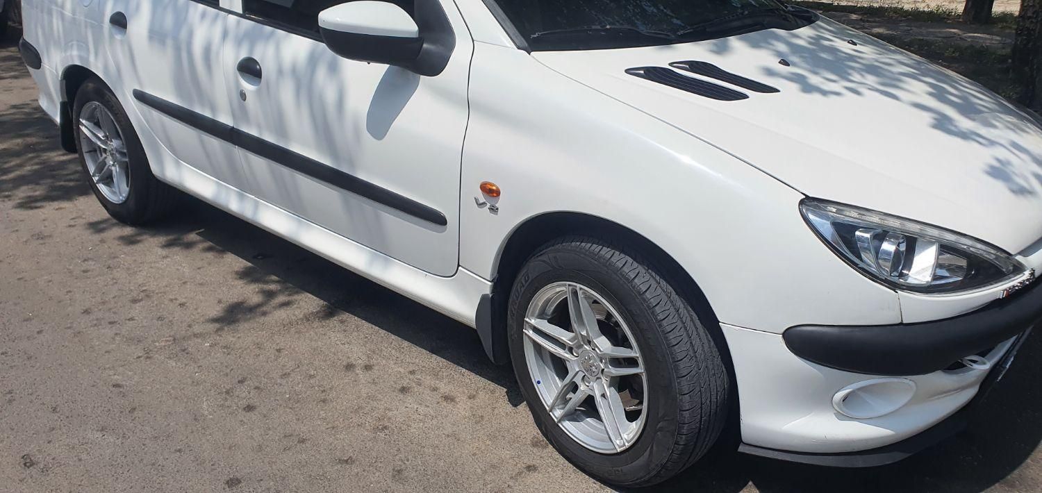 پژو ۲۰۶ صندوق دار v8 - 1393
