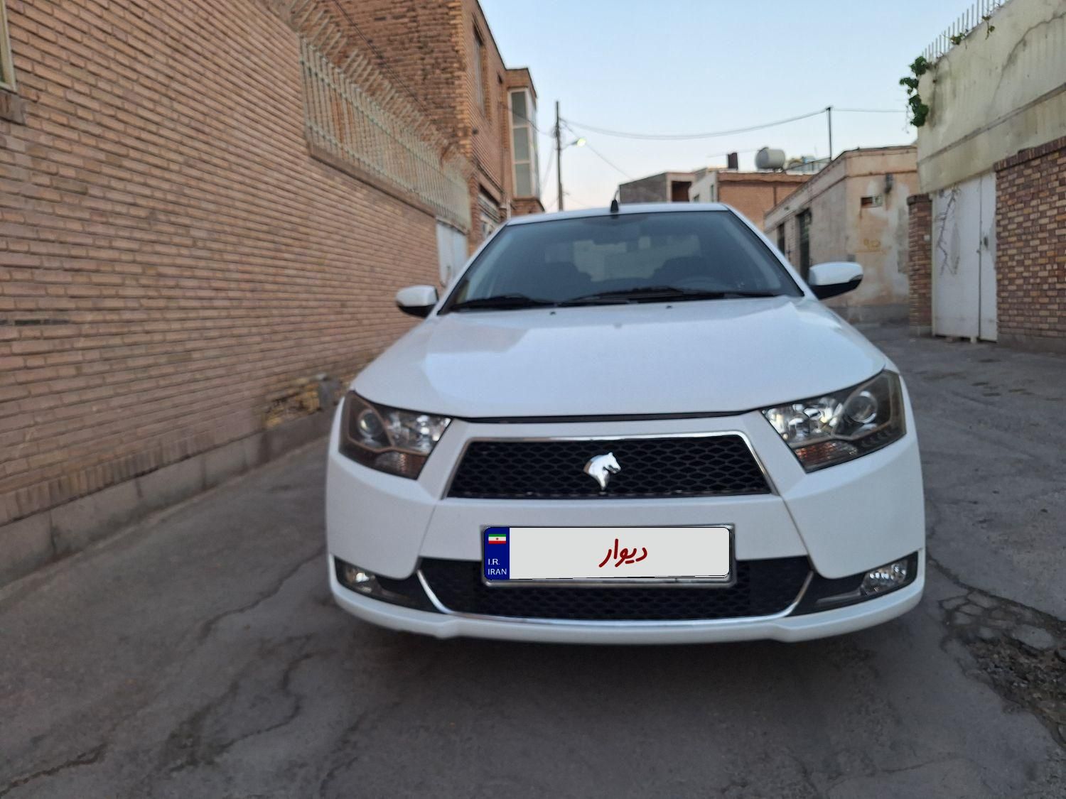 خودرو دنا، معمولی آگهی ann_19353316