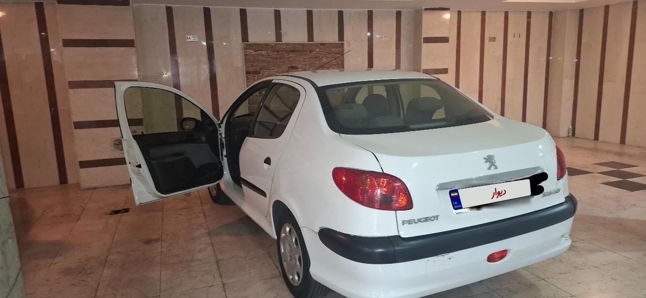 خودرو پژو، ۲۰۶ صندوق دار آگهی ann_19353371