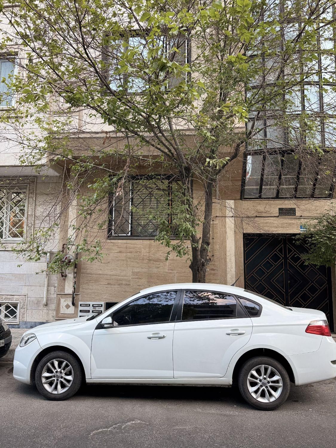 برلیانس H330 دنده‌ای 1500 - 1396