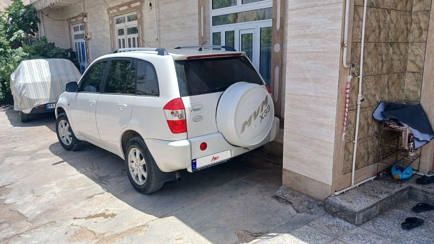 خودرو ام وی ام، X33 آگهی ann_19353675