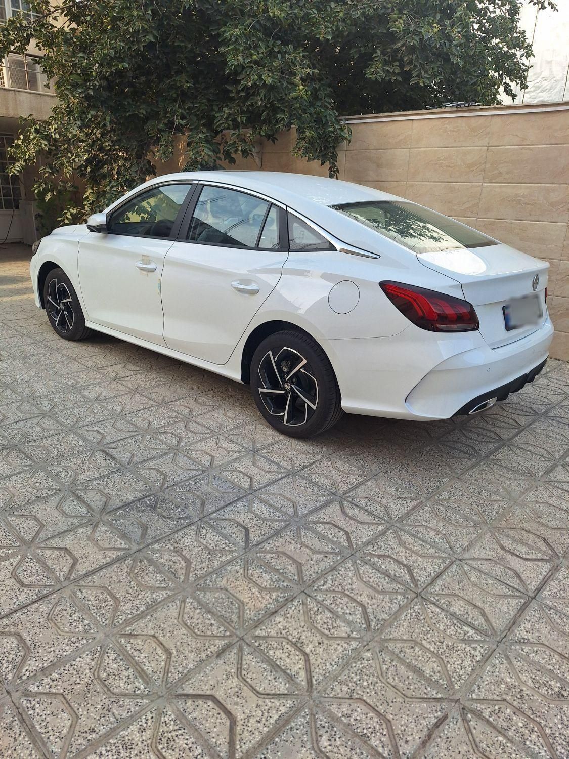 ام جی GT اتوماتیک - 2024