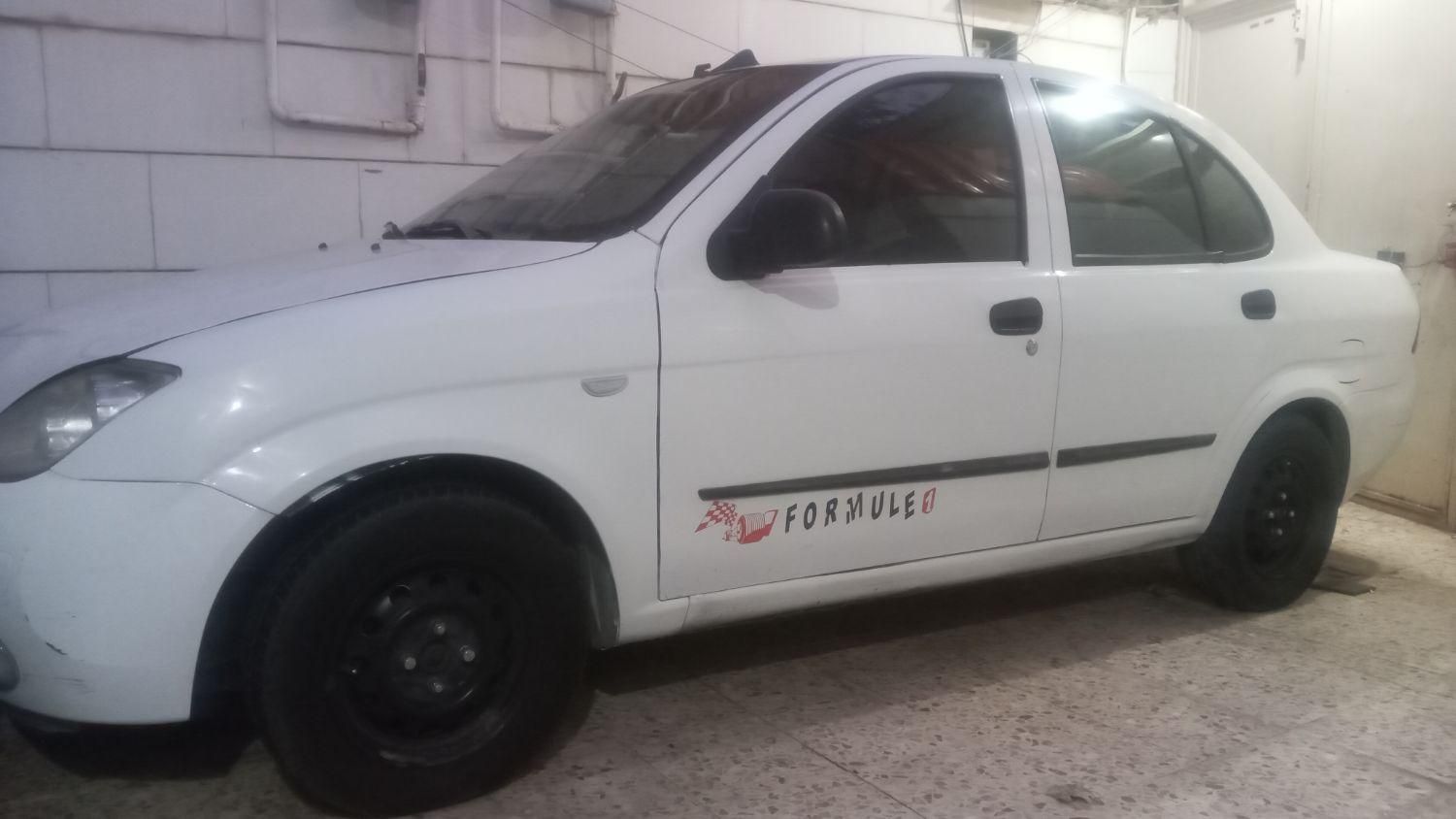 تیبا صندوق دار SX - 1400