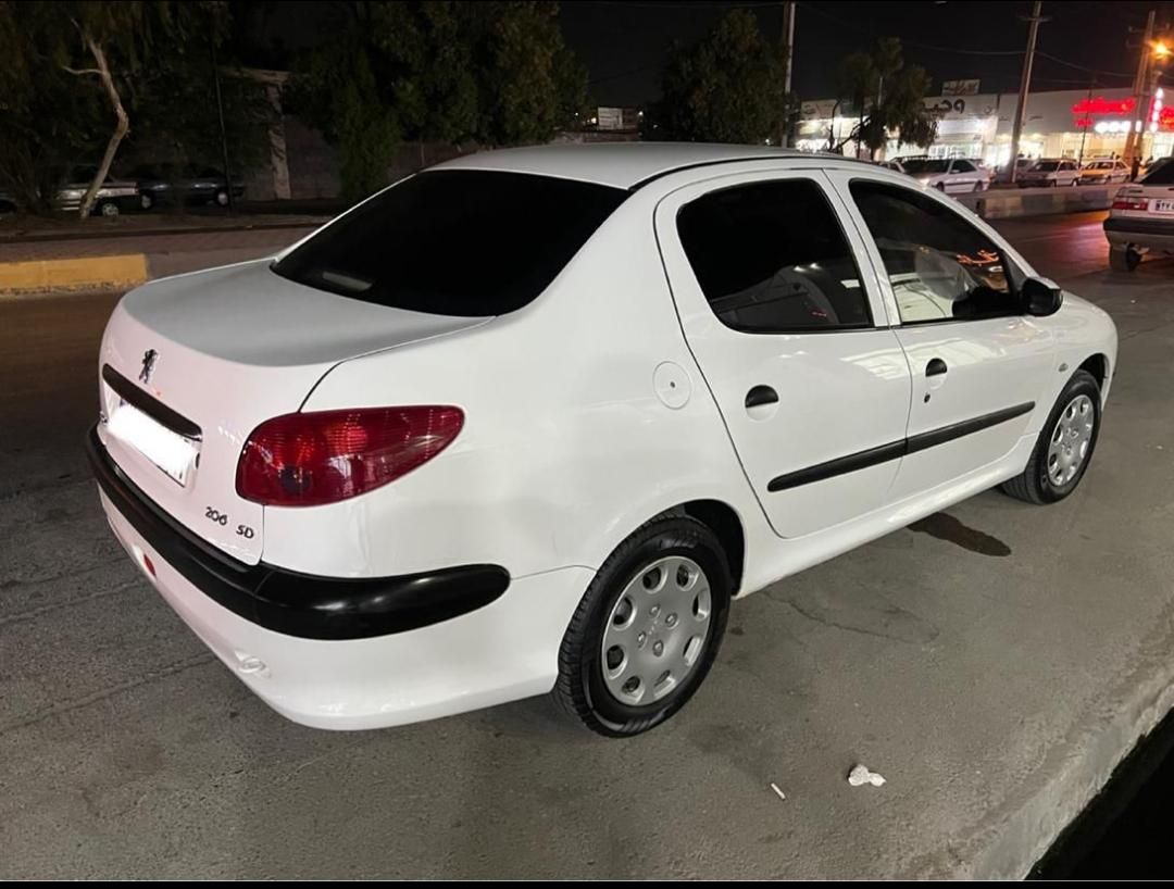 پژو ۲۰۶ صندوق دار v8 - 1396