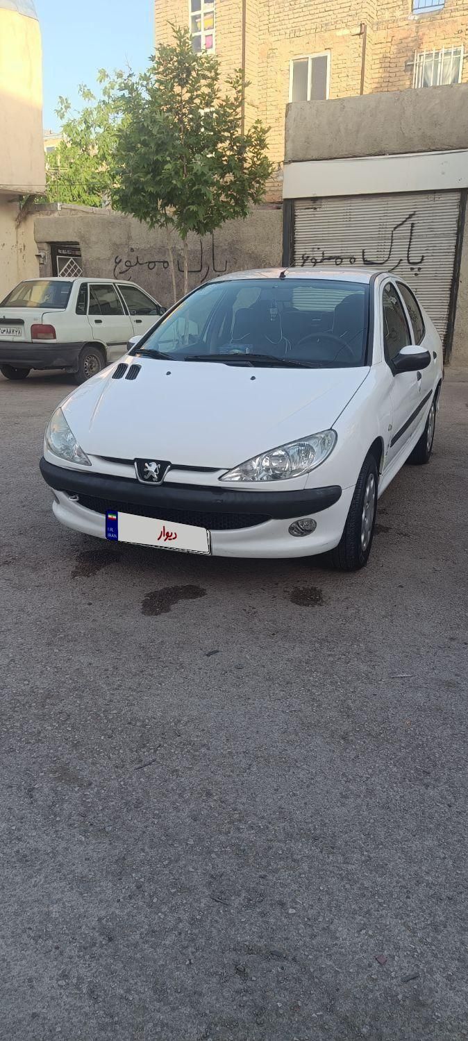 پژو ۲۰۶ صندوق دار v8 - 1396