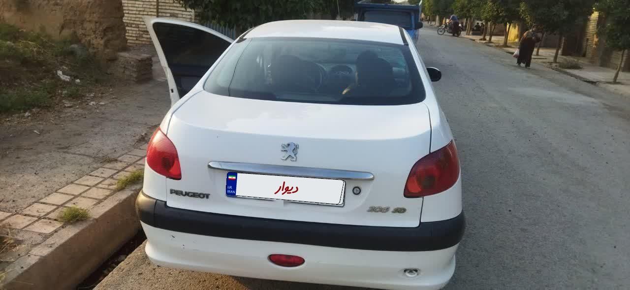 پژو ۲۰۶ صندوق دار v2 - 1390