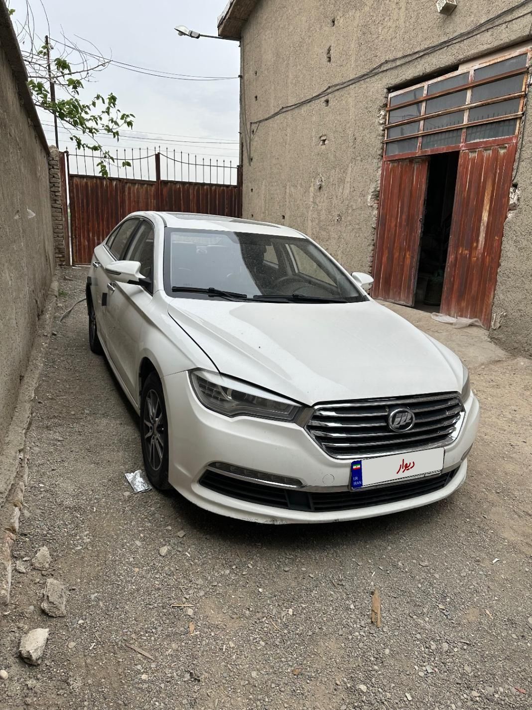 لیفان 820 اتوماتیک - 1395