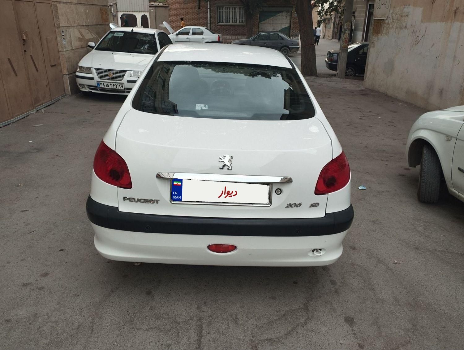 خودرو پژو، ۲۰۶ صندوق دار آگهی ann_19355439