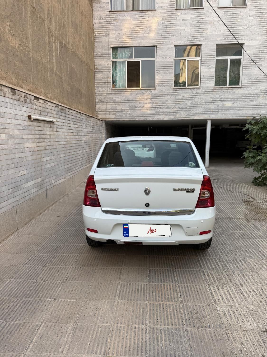 رنو تندر 90 پلاس اتوماتیک - 1398