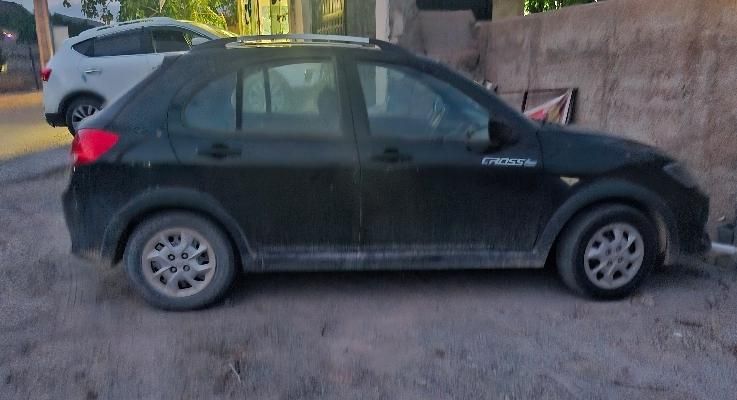 خودرو کوییک، معمولی آگهی ann_19355613