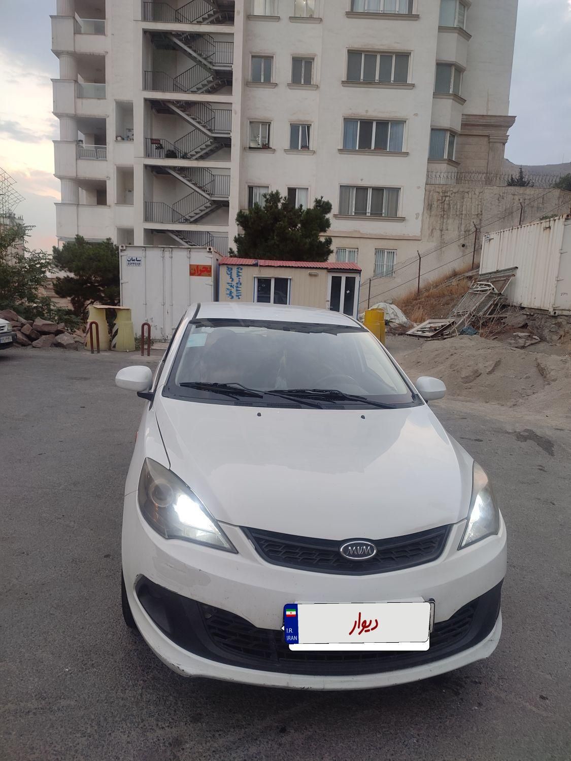 خودرو ام وی ام، 315 هاچ بک آگهی ann_19356301