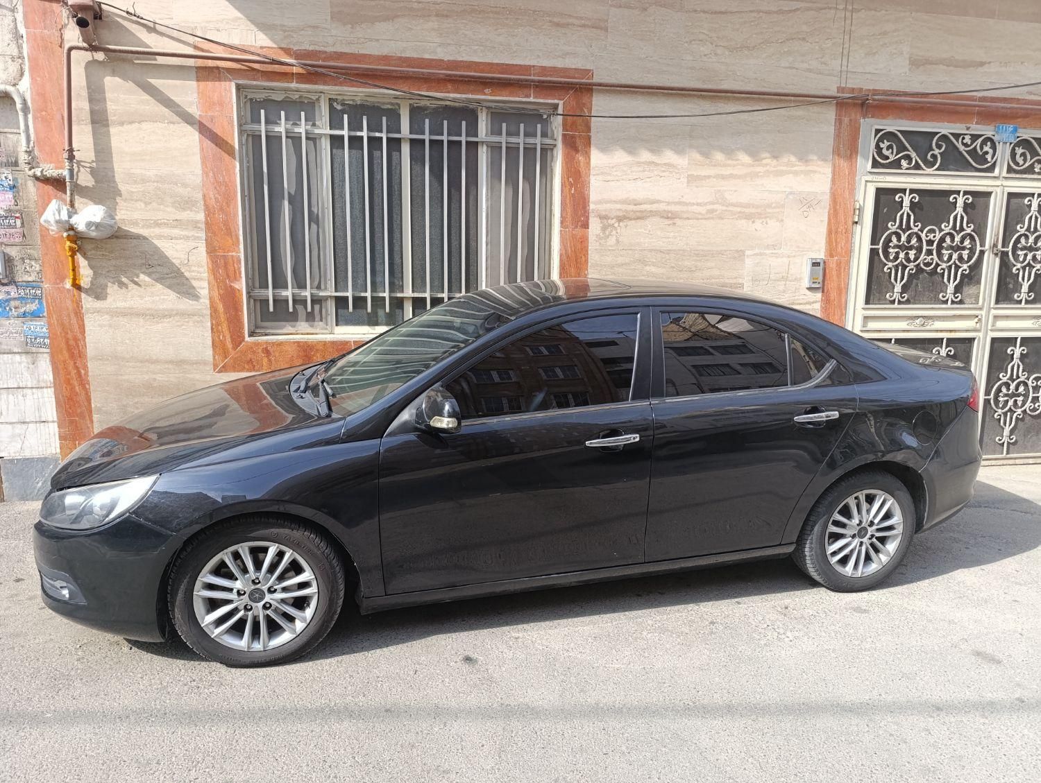 جک J5 اتوماتیک - 1396