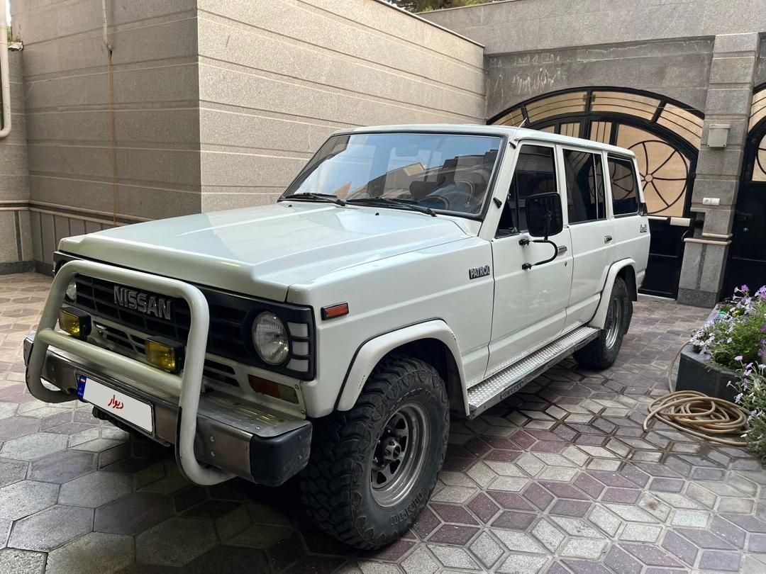 نیسان پاترول چهار درب 6 سیلندر - 1374