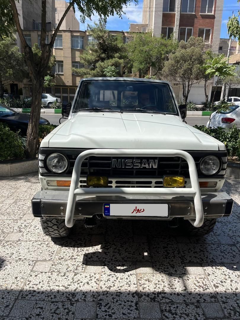 نیسان پاترول چهار درب 6 سیلندر - 1374