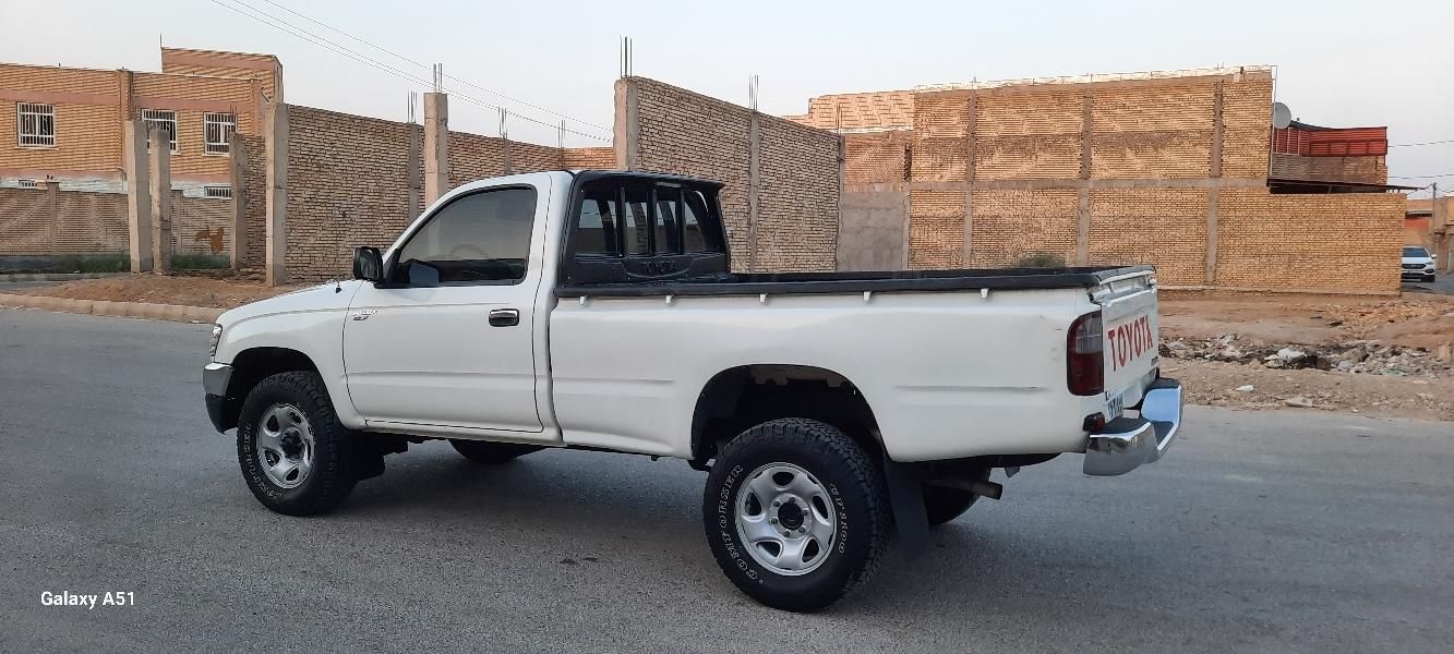 تویوتا کمری XLE - 2001