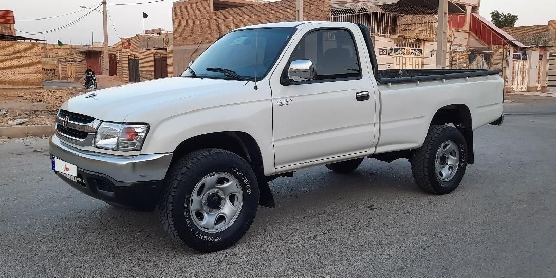 تویوتا کمری XLE - 2001