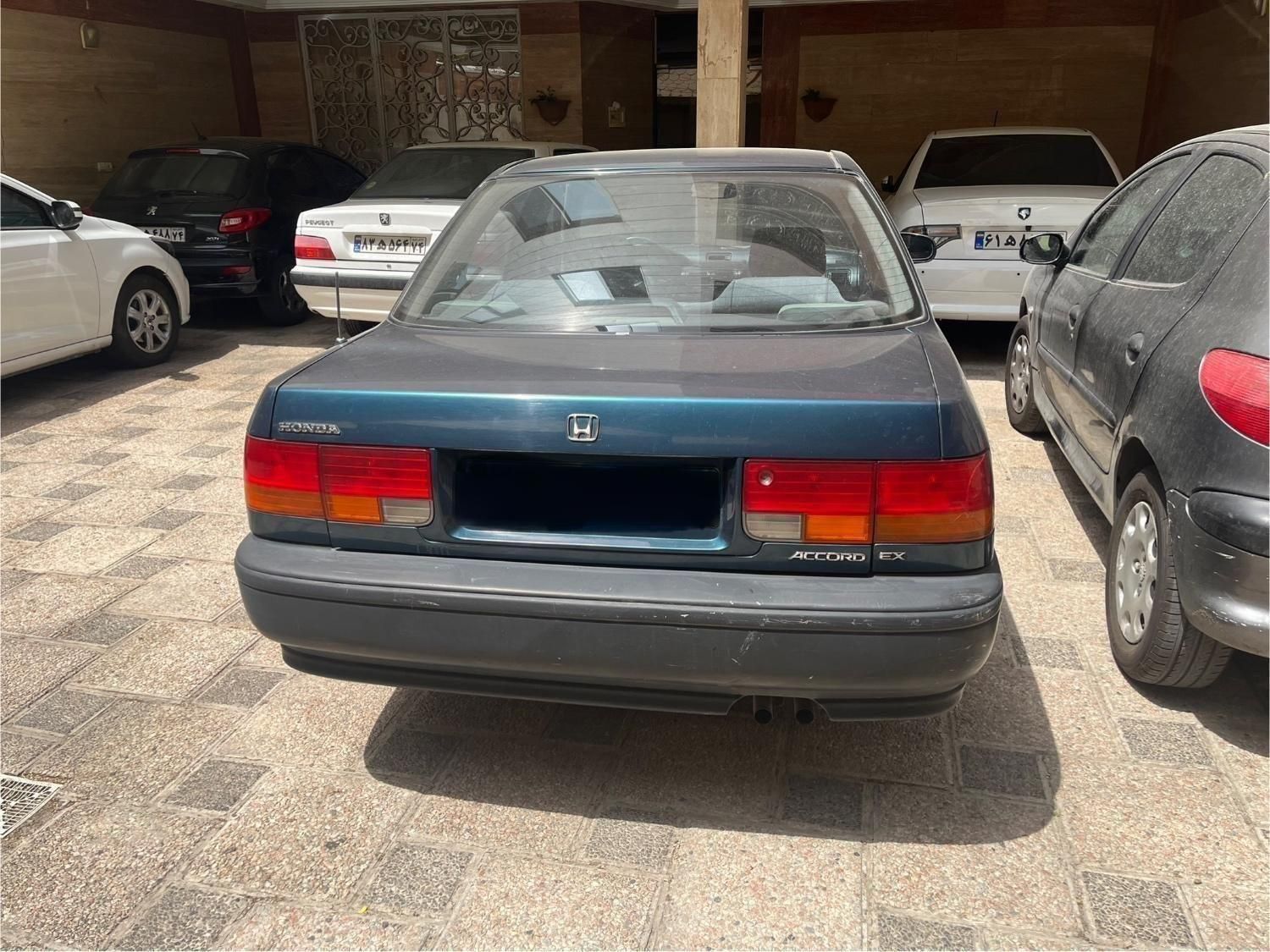 هوندا آکورد EX-B - 1992