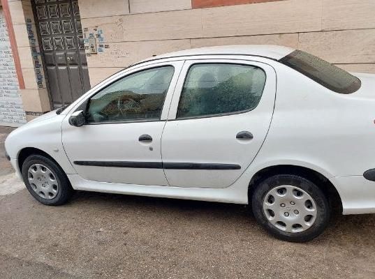 پژو ۲۰۶ صندوق دار v8 - 1396