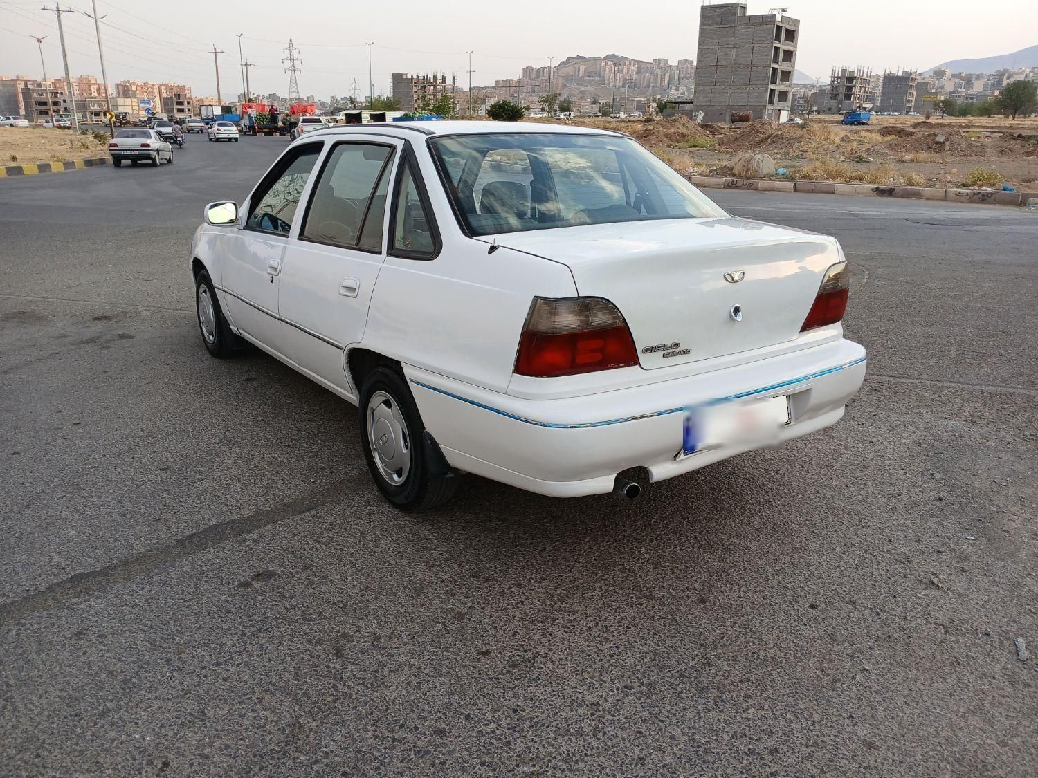 دوو سیلو سدان - 1381