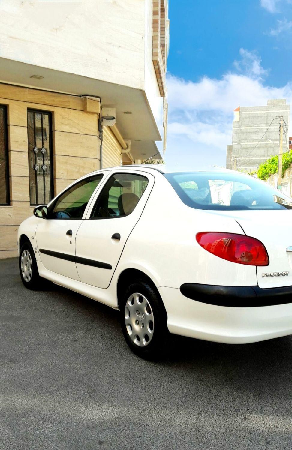 پژو ۲۰۶ صندوق دار v8 - 1395