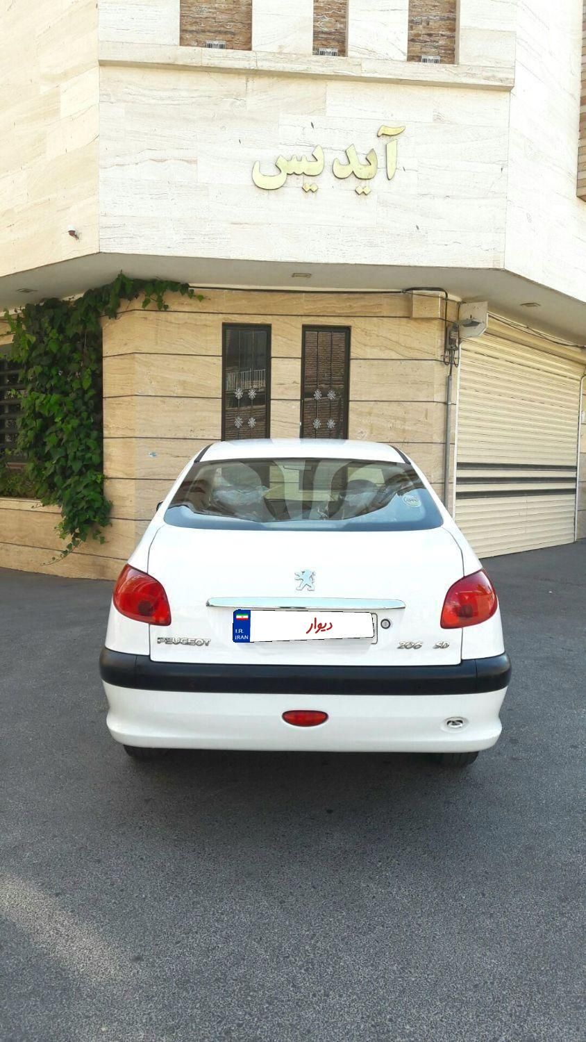 پژو ۲۰۶ صندوق دار v8 - 1395
