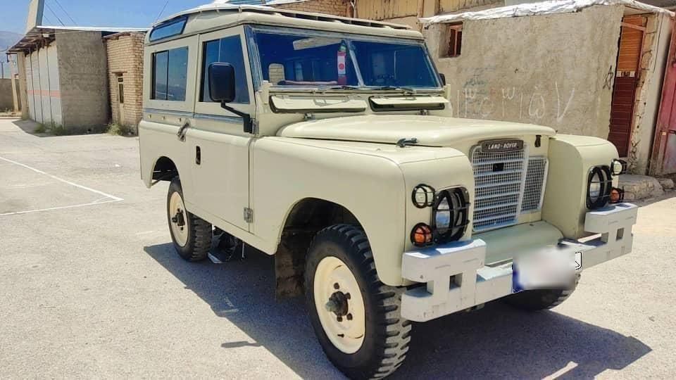 خودرو لندرور، دیفندر آگهی ann_19357859
