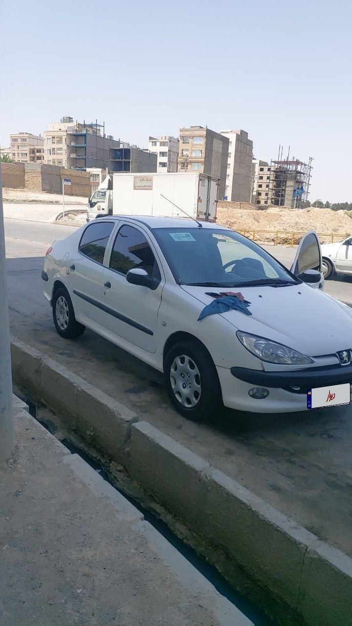 خودرو پژو، ۲۰۶ صندوق دار آگهی ann_19358682