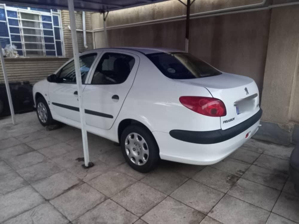پژو ۲۰۶ صندوق دار v8 - 1395
