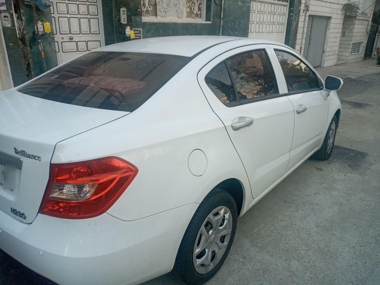خودرو برلیانس، H230 آگهی ann_19358930