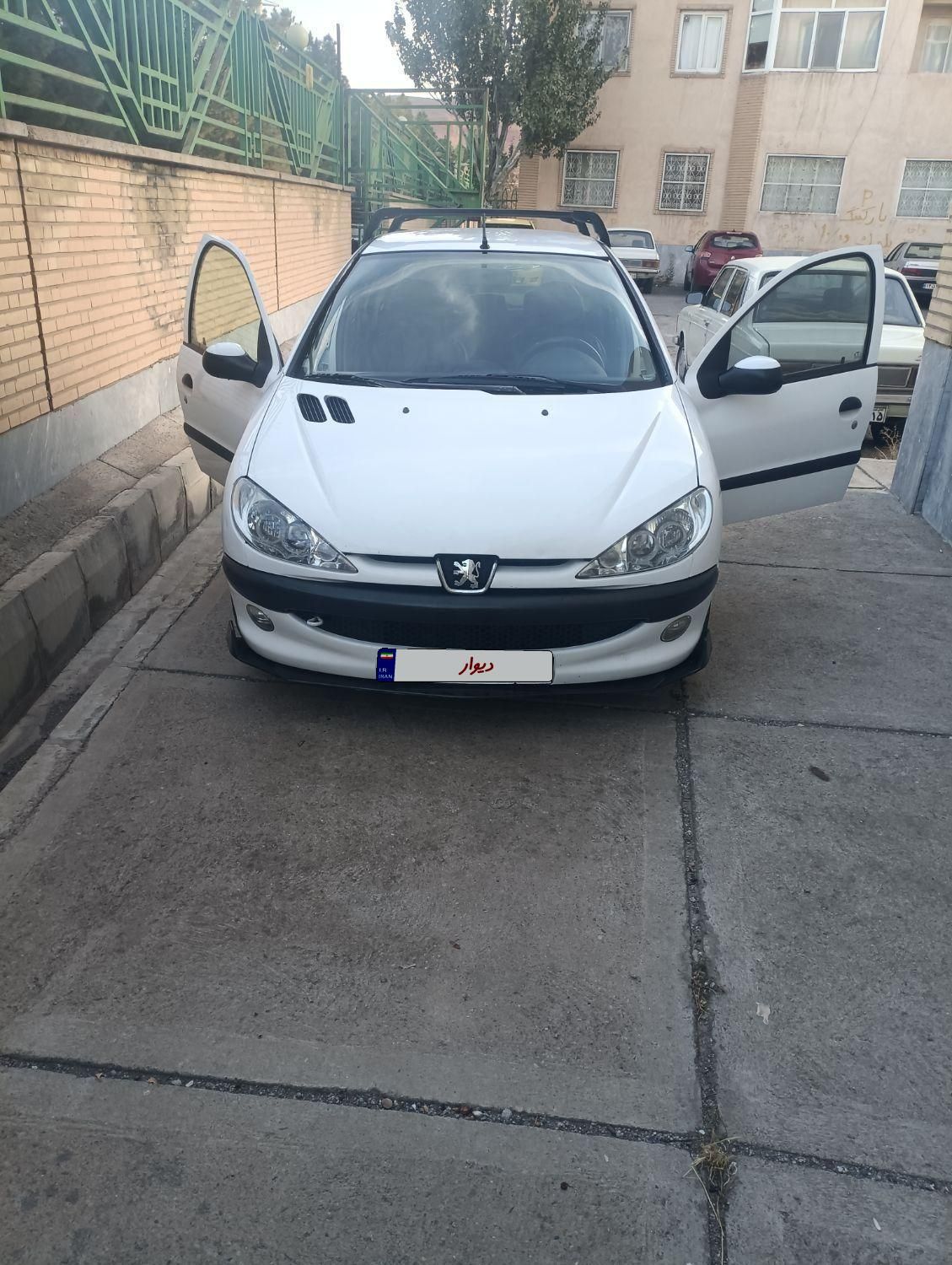 پژو 206 تیپ 5 - 1390