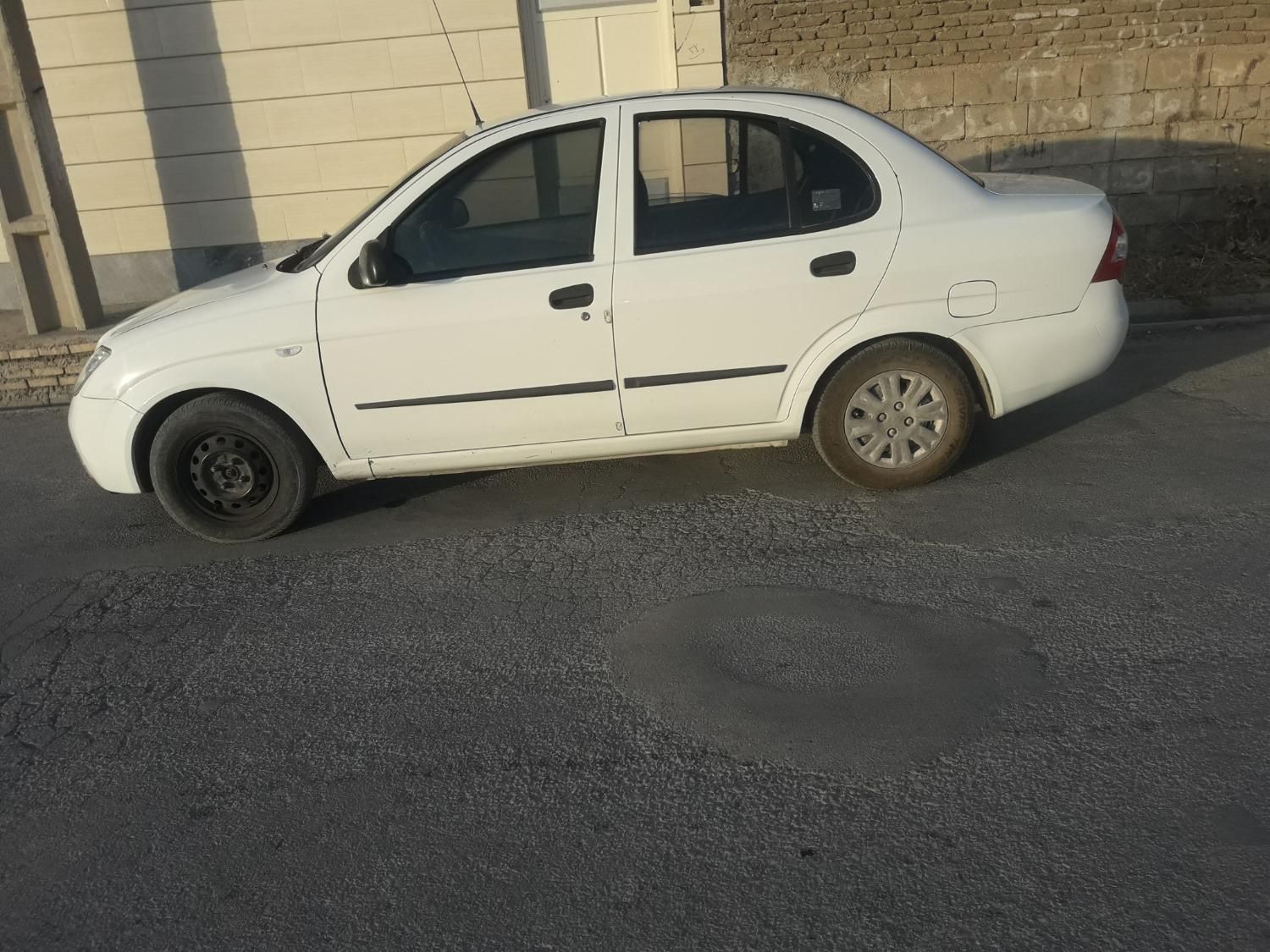 تیبا صندوق دار SX - 1400