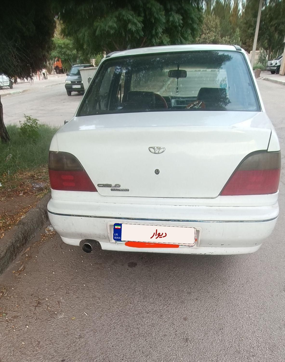 دوو سیلو سدان - 1381