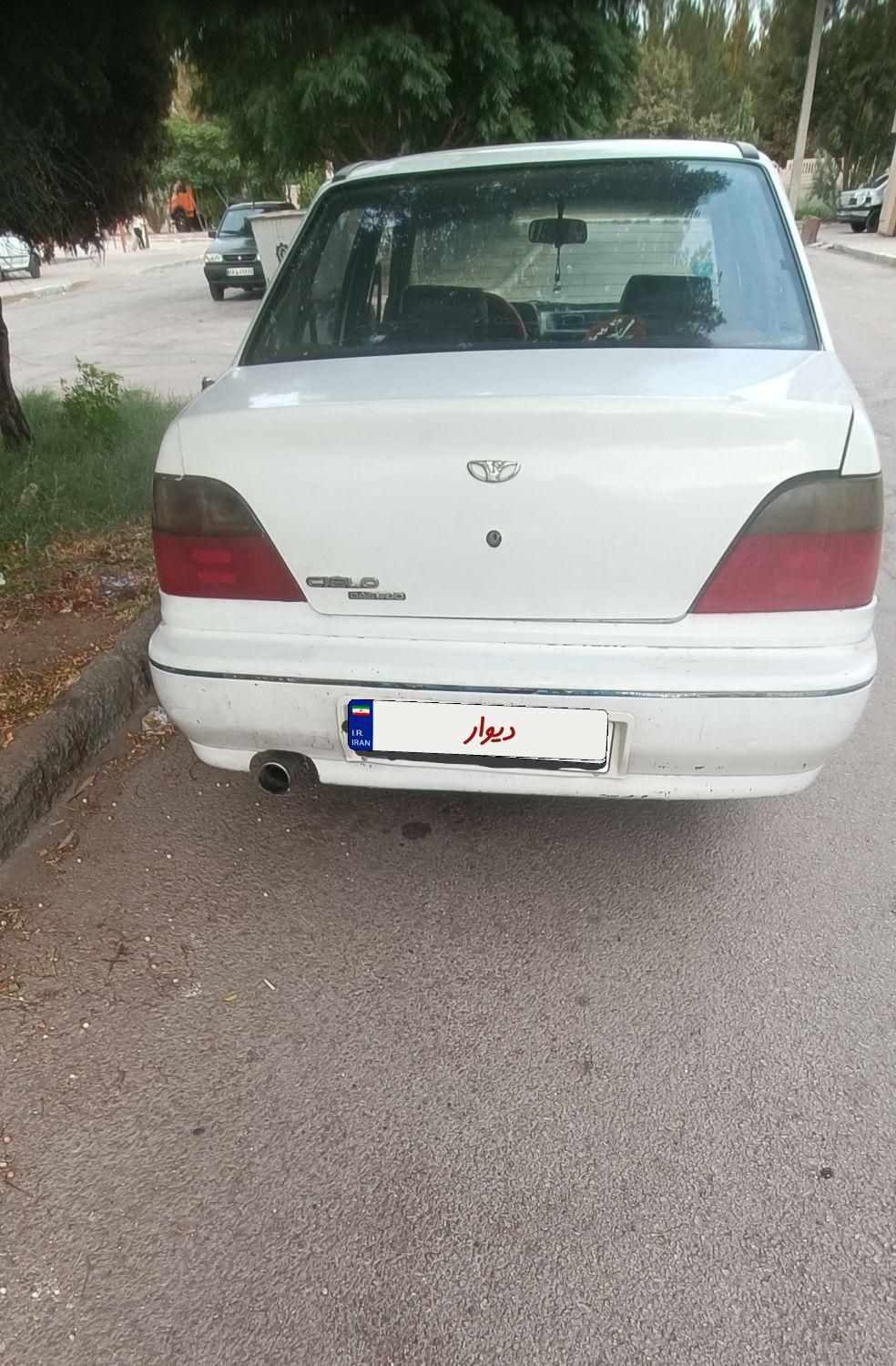 دوو سیلو سدان - 1381