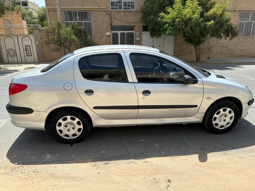 پژو ۲۰۶ صندوق دار v10 - 1390