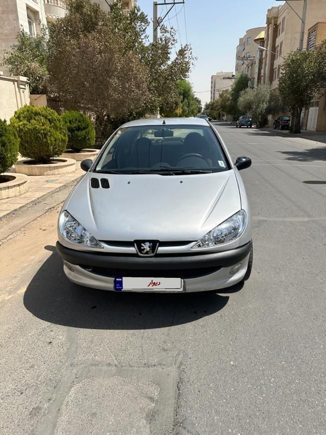 خودرو پژو، ۲۰۶ صندوق دار آگهی ann_19359173