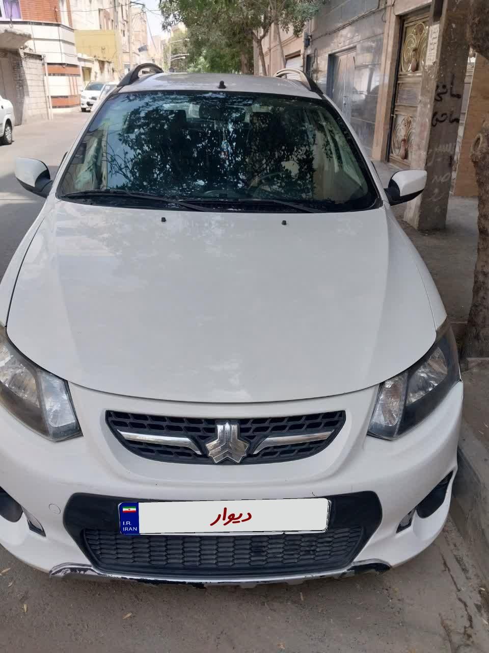 خودرو کوییک، معمولی آگهی ann_19359223