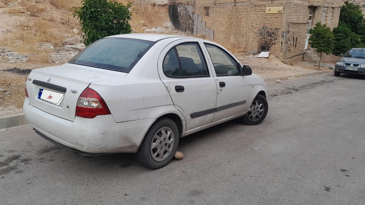 تیبا صندوق دار LX - 1390