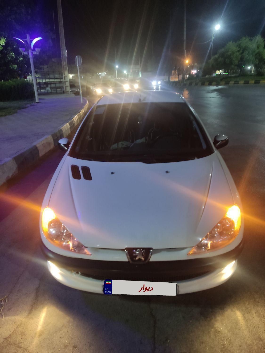 پژو ۲۰۶ صندوق دار v8 - 1396