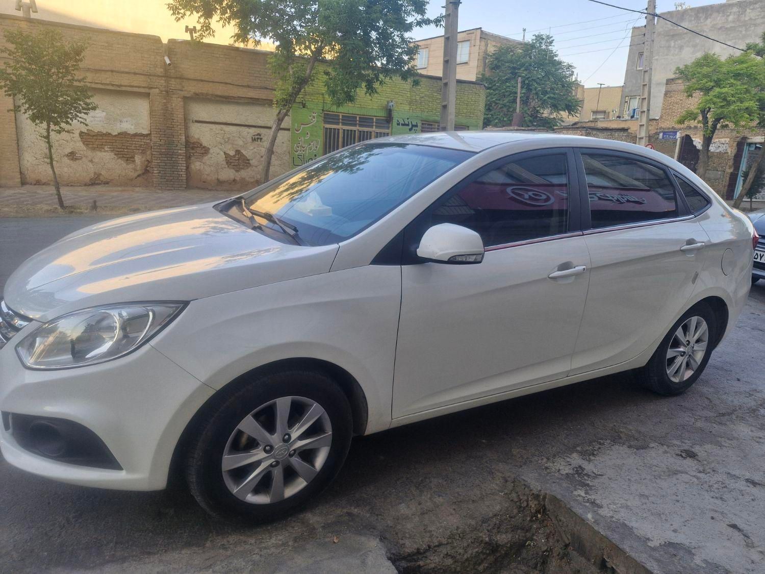 جک J4 اتوماتیک ساده - 1398