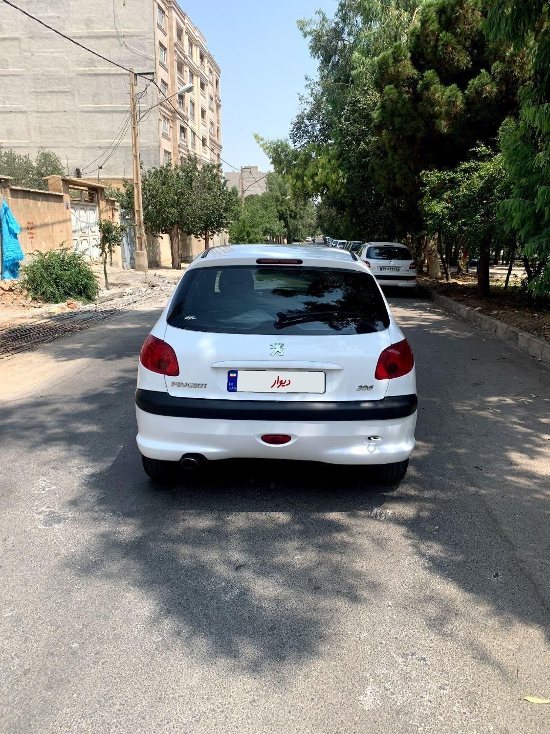 پژو 206 تیپ 3 - 1400
