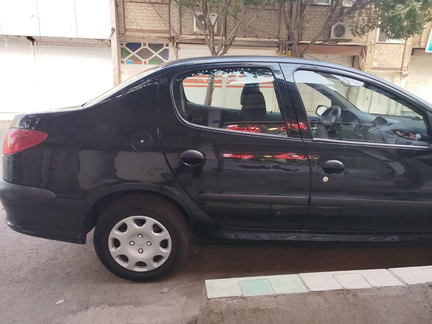 پژو ۲۰۶ صندوق دار v8 - 1398