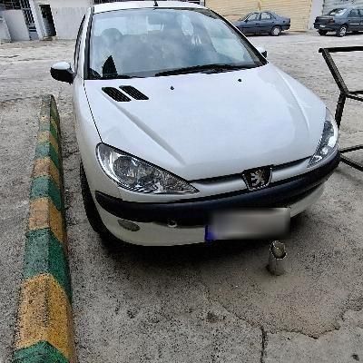 پژو ۲۰۶ صندوق دار v8 - 1393