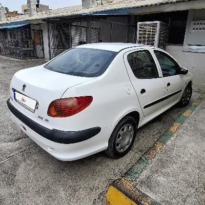 پژو ۲۰۶ صندوق دار v8 - 1393