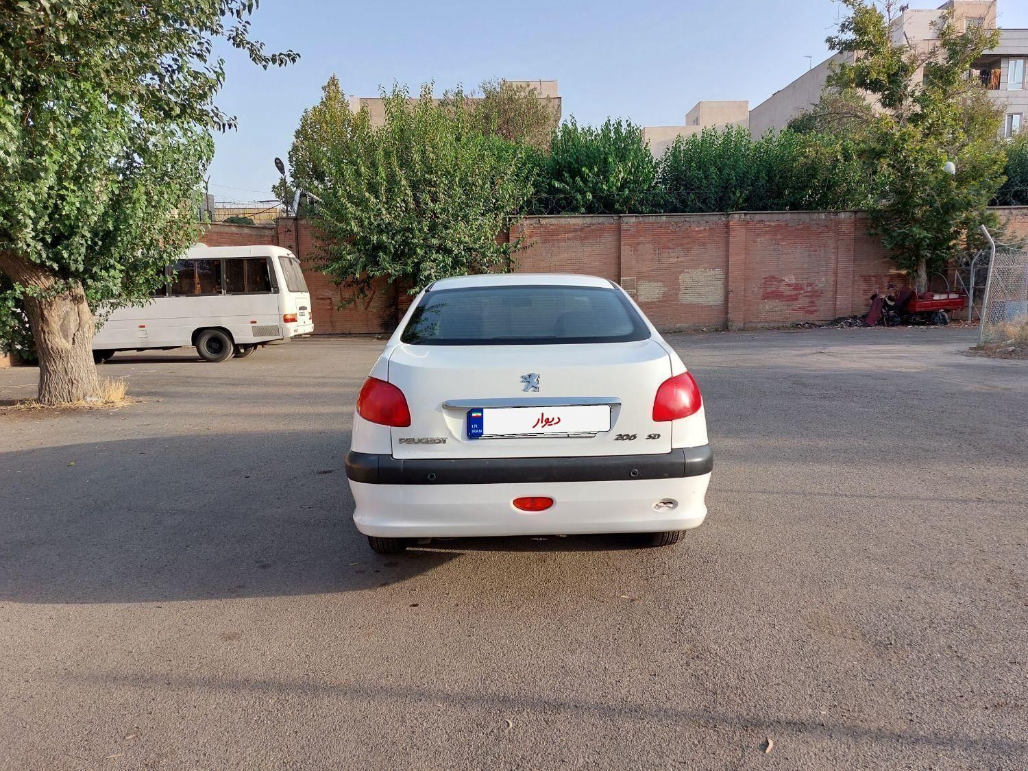 خودرو پژو، ۲۰۶ صندوق دار آگهی ann_19360670