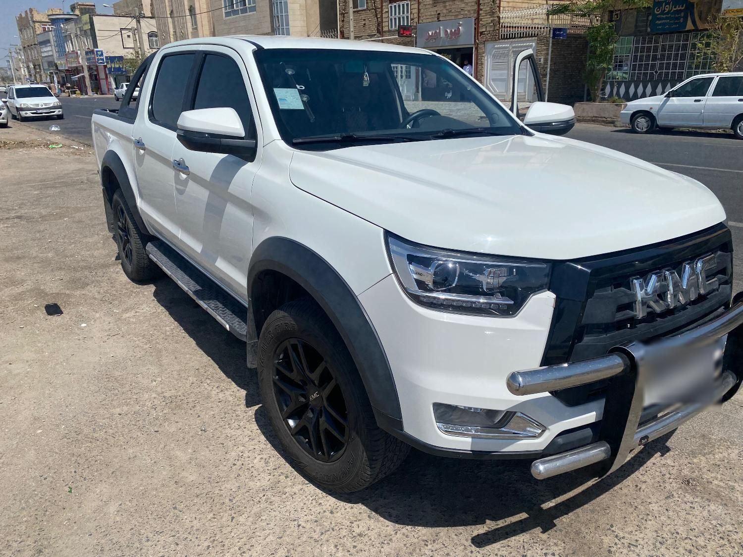 خودرو کی ام سی، T8 آگهی ann_19360772