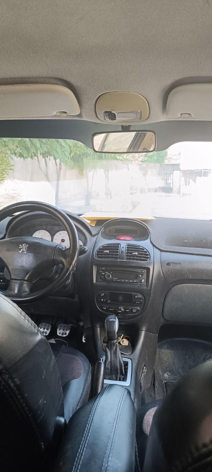 پژو ۲۰۶ صندوق دار v8 - 1391