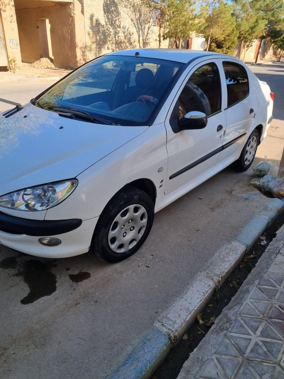پژو ۲۰۶ صندوق دار v2 - 1391