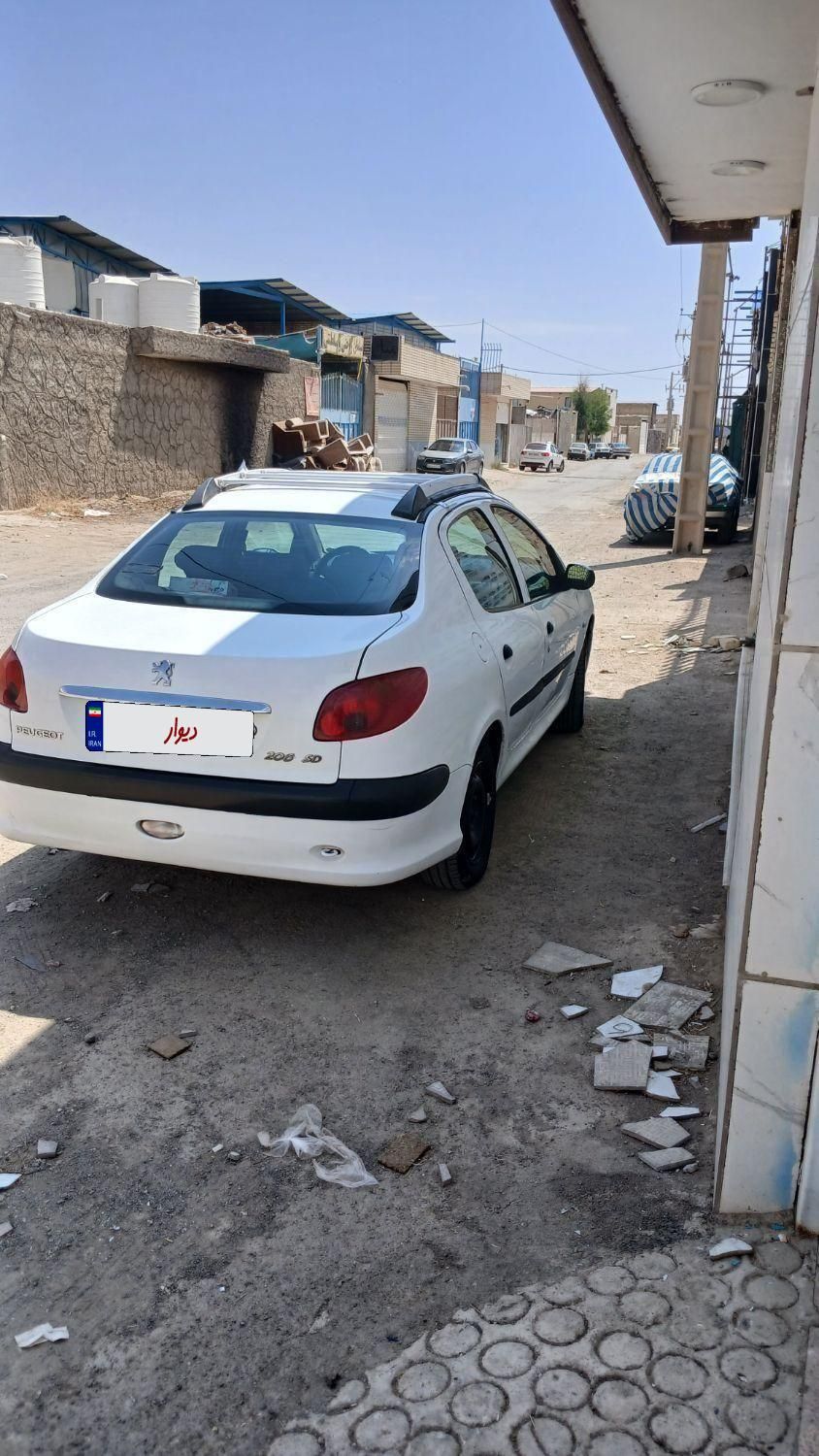 پژو ۲۰۶ صندوق دار v8 - 1390